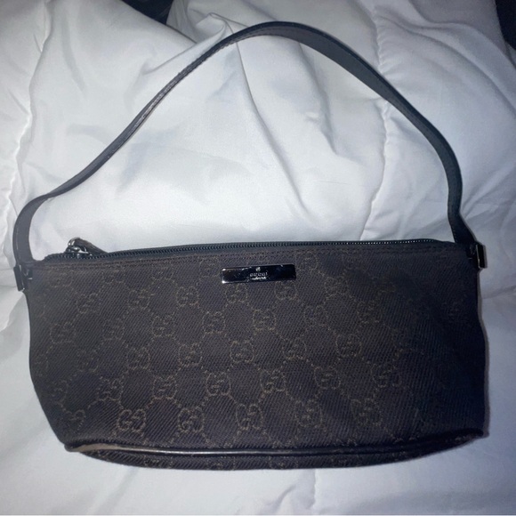 Gucci Handbags - Gucci Purse